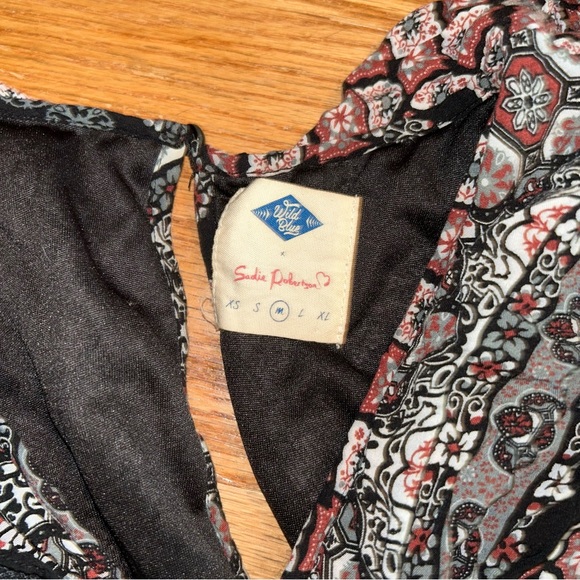 Sadie Robertson Wild Blue Romper - Picture 6 of 6